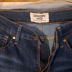 Denizen by Levi's Mid Rise  Boyfriend Jean Size 12